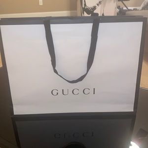 Gucci shopping bag